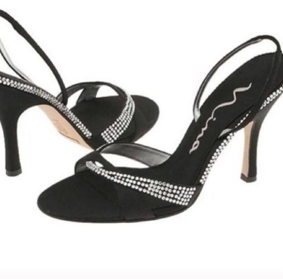 Nina Slhoes - Picture 1 of 15